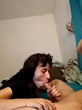 Snapshot of Labarbie77 chatting on October 2025 02:59:01 AM Labarbie77 online show from October 2025 02:59:01 AM