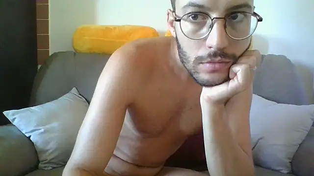 Amicisegreti online show from September 2025 06:15:02 AM