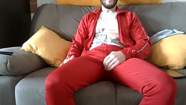 Amicisegreti online show from December 2025 10:24:01 AM