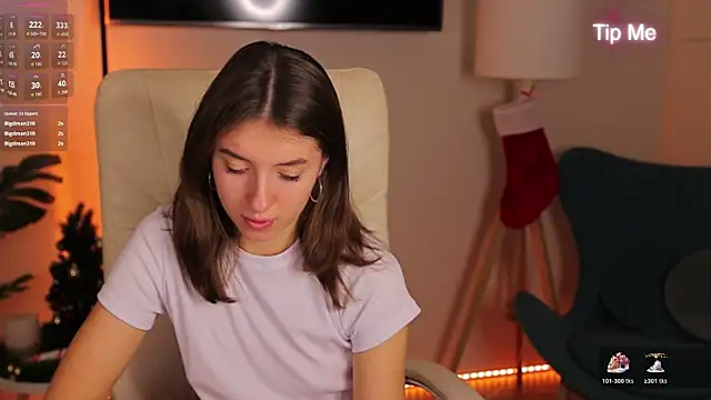 Snapshot of SweetVikki chatting on December 2025 08:30:02 AM SweetVikki online show from December 2025 08:30:02 AM