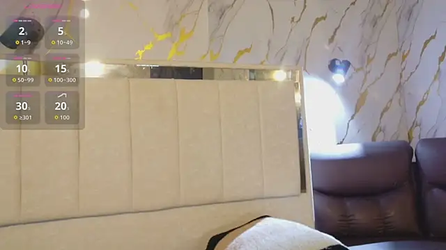 Olivia11  online show from April 2026 01:01:01 PM