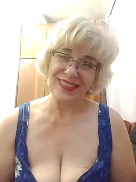 Snapshot of 52MiaLove02 chatting on November 2025 05:45:01 PM 52MiaLove02 online show from November 2025 05:45:01 PM