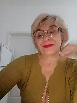 Snapshot of 52MiaLove02 chatting on November 2025 05:54:01 AM 52MiaLove02 online show from November 2025 05:54:01 AM