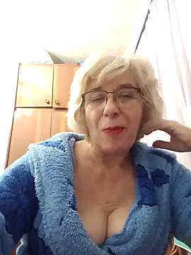 Snapshot of 52MiaLove02 chatting on November 2025 06:11:02 PM 52MiaLove02 online show from November 2025 06:11:02 PM