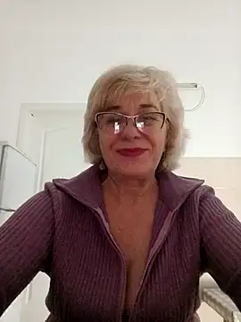 Snapshot of 52MiaLove02 chatting on December 2025 05:34:01 AM 52MiaLove02 online show from December 2025 05:34:01 AM