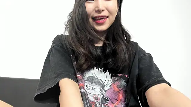 Snapshot of Soyun_Mia chatting on November 2025 04:31:02 PM Soyun Mia online show from November 2025 04:31:02 PM