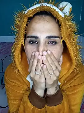 Snapshot of kariciasecreta chatting on September 2025 02:34:01 AM kariciasecreta online show from September 2025 02:34:01 AM