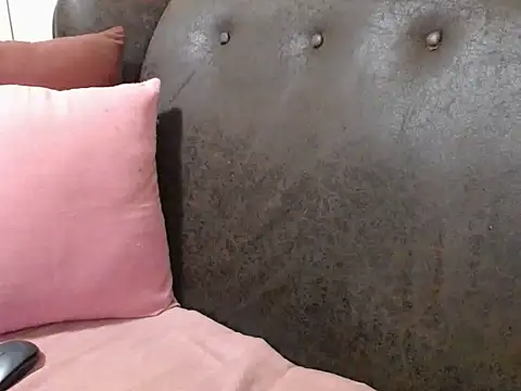 bustylaura4u online show from March 2026 08:57:02 PM