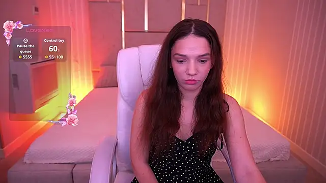 Snapshot of MirielleNymph chatting on November 2025 01:57:02 PM MirielleNymph online show from November 2025 01:57:02 PM