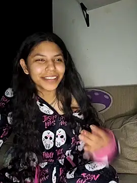 Sum1sDahtr online show from October 2025 02:42:02 AM