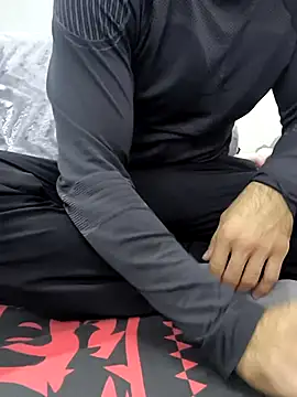 yazinyazin1 online show from December 2025 07:11:02 PM