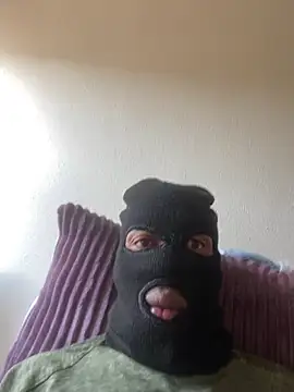 fitsexyman online show from April 2026 02:15:01 PM