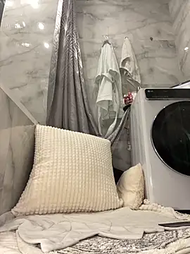 Kitty Kisss online show from December 2025 11:14:02 PM