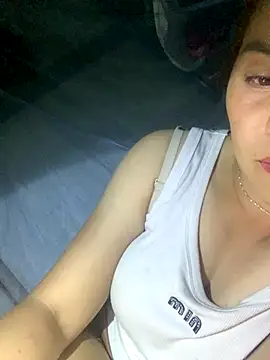 Snapshot of tuyetnhi-00 chatting on September 2025 03:12:01 PM tuyetnhi-00 online show from September 2025 03:12:01 PM