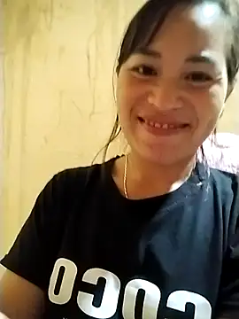 Snapshot of tuyetnhi-00 chatting on October 2025 04:32:02 AM tuyetnhi-00 online show from October 2025 04:32:02 AM