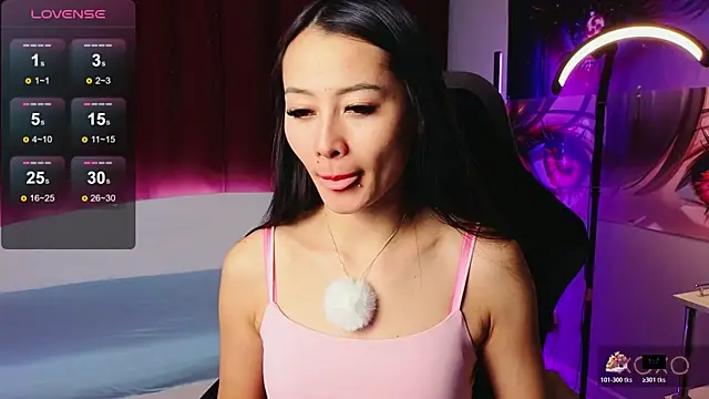 Milly  Foxy online show from December 2025 01:07:01 PM