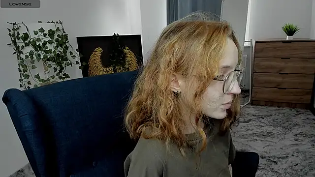 IiceVeinss online show from October 2025 07:07:02 AM