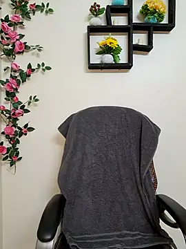 ariya-03 online show from November 2025 04:32:02 AM