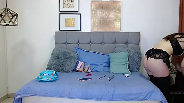  naomi s online show from April 2026 01:27:01 PM