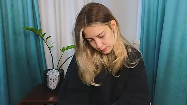 AngelicRice online show from September 2025 11:10:01 AM