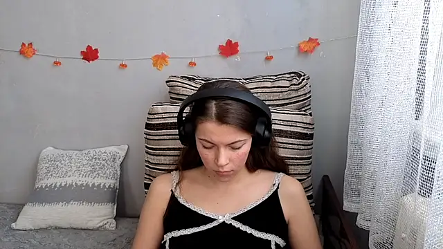 CutieAnny online show from October 2025 06:10:01 AM