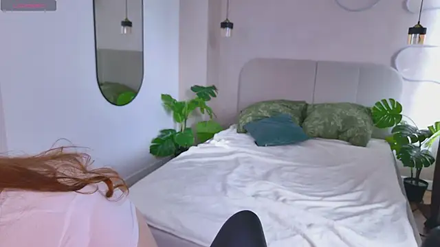 Snapshot of HoneyLace_ chatting on May 2026 03:28:01 PM HoneyLace online show from May 2026 03:28:01 PM