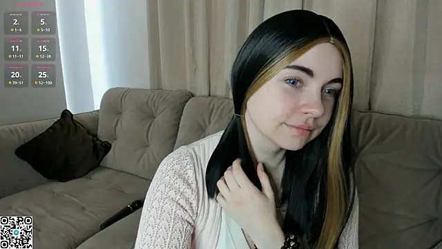 EvaBlimey online show from October 2025 04:33:01 AM