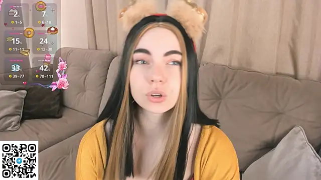 EvaBlimey online show from November 2025 05:43:01 AM