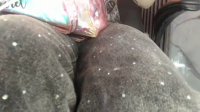 CamelyHott online show from April 2026 02:36:02 AM