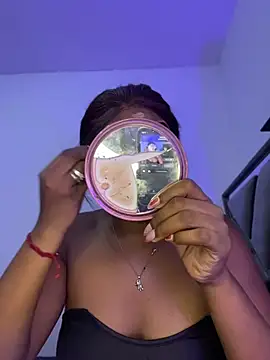 zaracollins01 online show from June 2026 08:08:01 PM