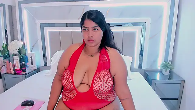 JuliethaVillalobos online show from November 2025 12:43:02 AM