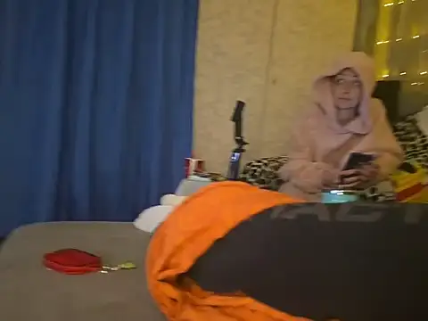 Snapshot of NikkyRider chatting on December 2025 09:19:02 PM NikkyRider online show from December 2025 09:19:02 PM