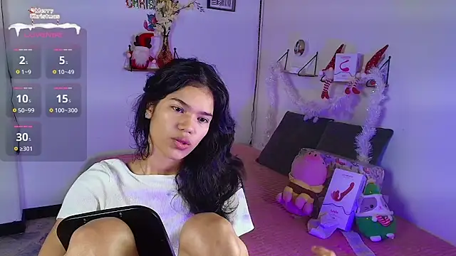 emycarver09 online show from November 2025 11:43:01 AM