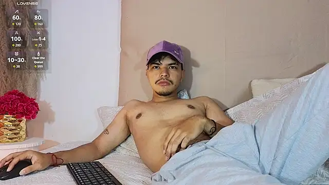 Snapshot of Snowlann chatting on November 2025 01:10:02 PM Snowlann online show from November 2025 01:10:02 PM