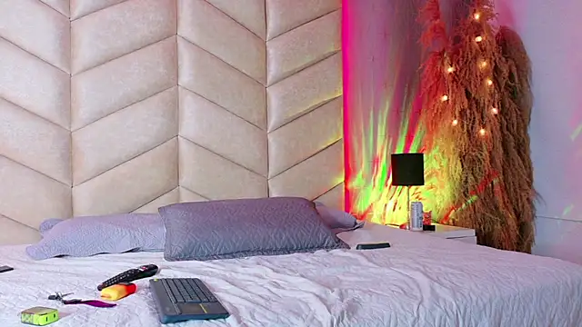 samiradoll online show from December 2025 03:14:02 AM