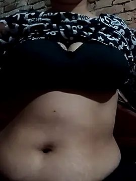 Snapshot of Cute_Pagli chatting on November 2025 02:27:01 PM Cute Pagli online show from November 2025 02:27:01 PM