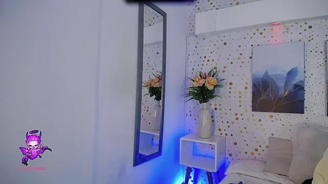 ArianaSantana online show from November 2025 12:27:02 PM