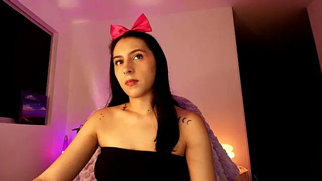 violethun  online show from October 2025 04:57:01 AM