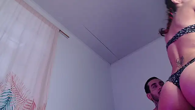 Tyler2y luna online show from October 2025 05:44:02 PM