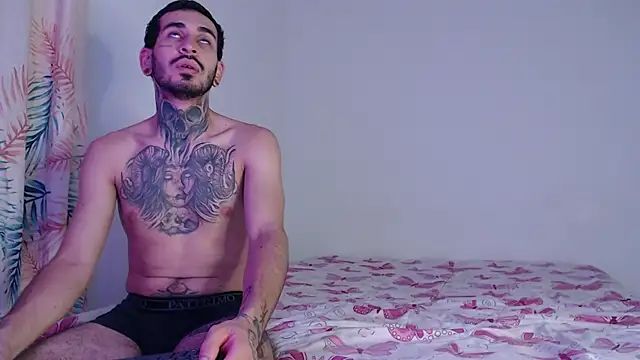 Tyler2y luna online show from November 2025 03:40:02 AM