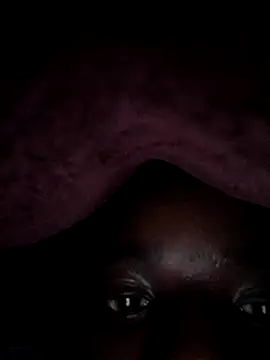 Snapshot of KwaneleK1 chatting on November 2025 09:47:01 PM KwaneleK1 online show from November 2025 09:47:01 PM