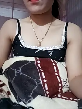 LucyyLy online show from December 2025 05:56:01 AM