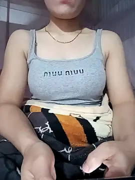 LucyyLy online show from December 2025 11:56:01 PM