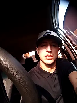 DebutingPathway online show from September 2025 12:48:01 PM