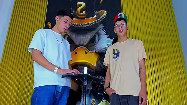 Dante Brown1  online show from November 2025 09:06:01 PM