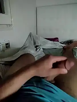 Yazaza1999 online show from September 2025 12:01:02 AM