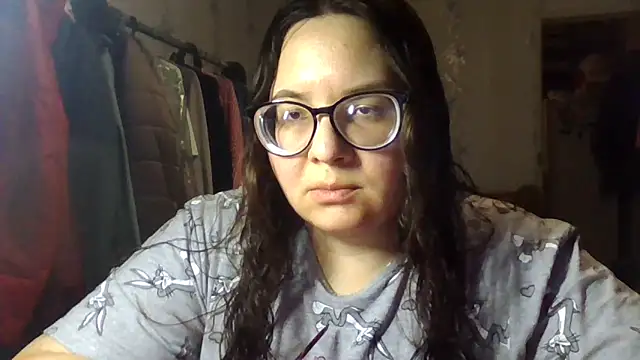 Snapshot of Vaessira chatting on November 2025 06:07:02 PM Vaessira online show from November 2025 06:07:02 PM