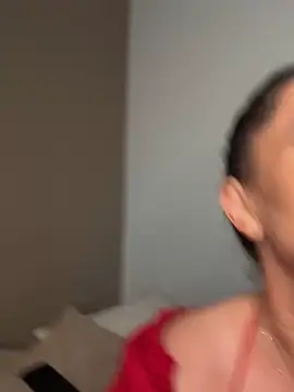 Snapshot of Nola_Luxx-offiziell chatting on November 2025 10:48:01 AM Nola Luxx-offiziell online show from November 2025 10:48:01 AM