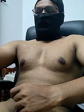 Rockky79 online show from April 2026 05:04:02 PM