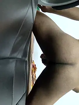 Rockky79 online show from April 2026 06:17:02 PM